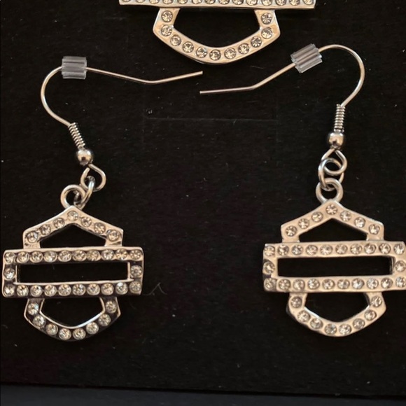 - Jewelry Set! HD Rhinestones Women’s Set - Picture 3 of 5